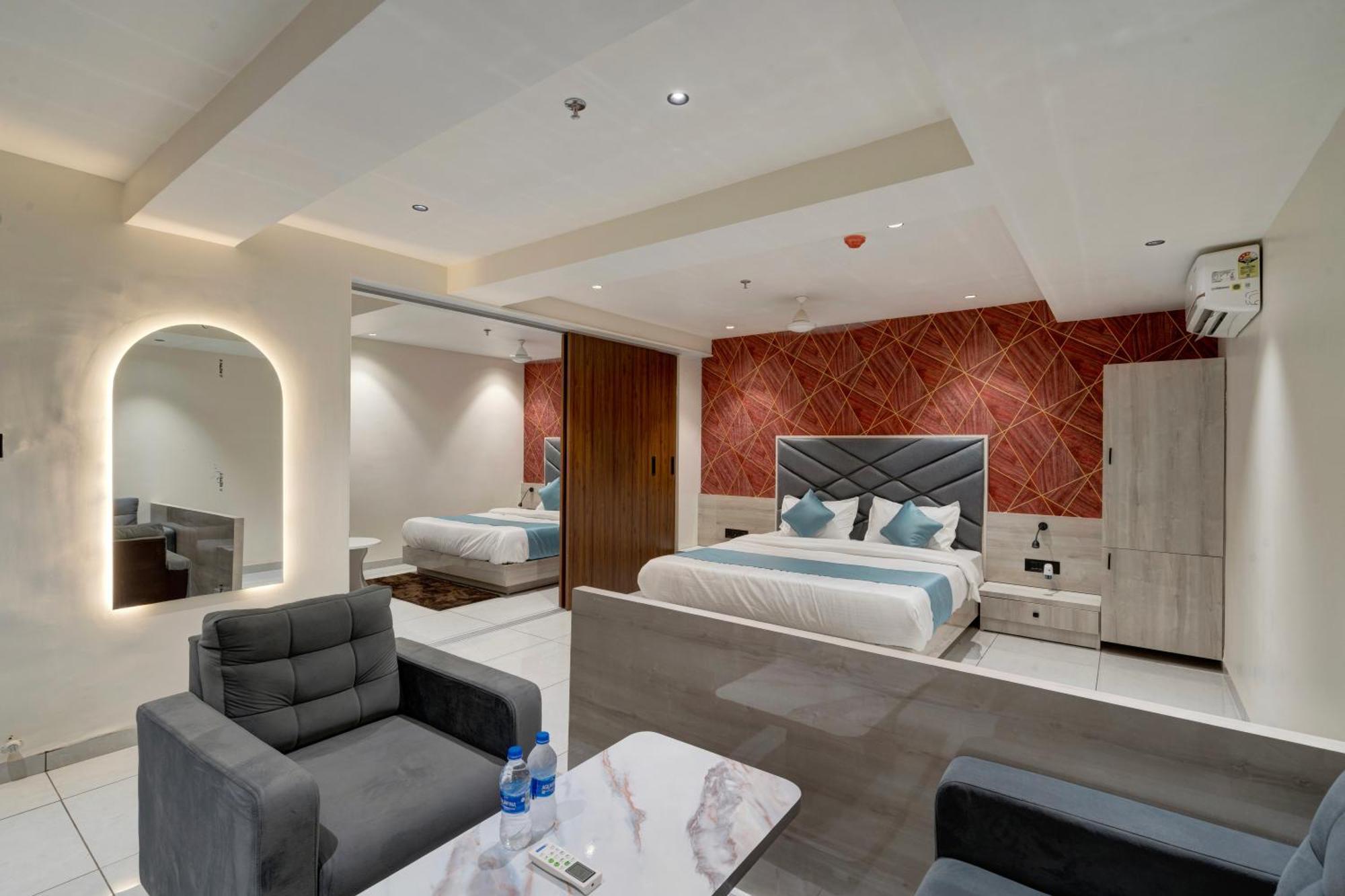 Hotel Shrimad Villa 간디나가르 외부 사진