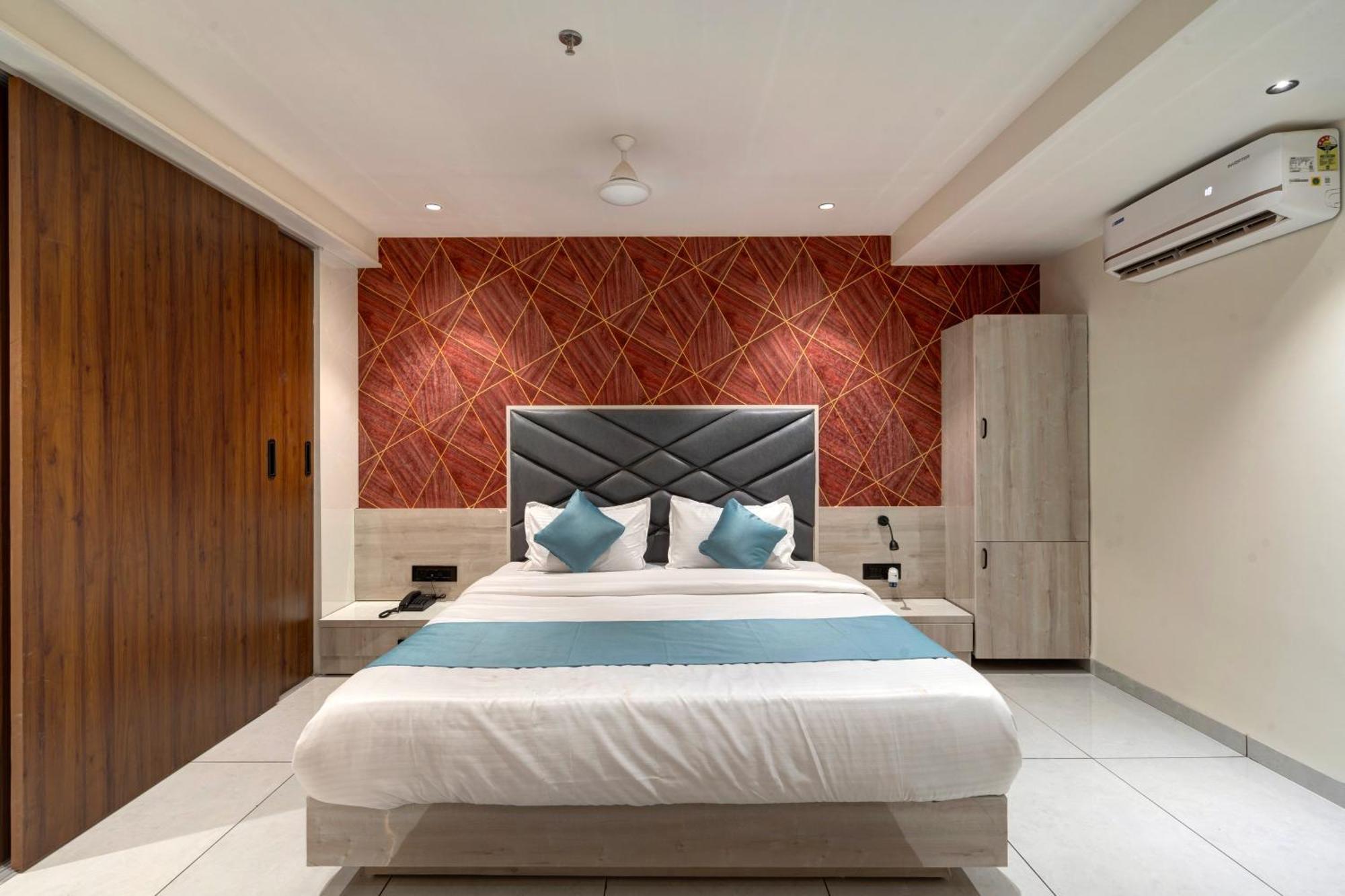 Hotel Shrimad Villa 간디나가르 외부 사진