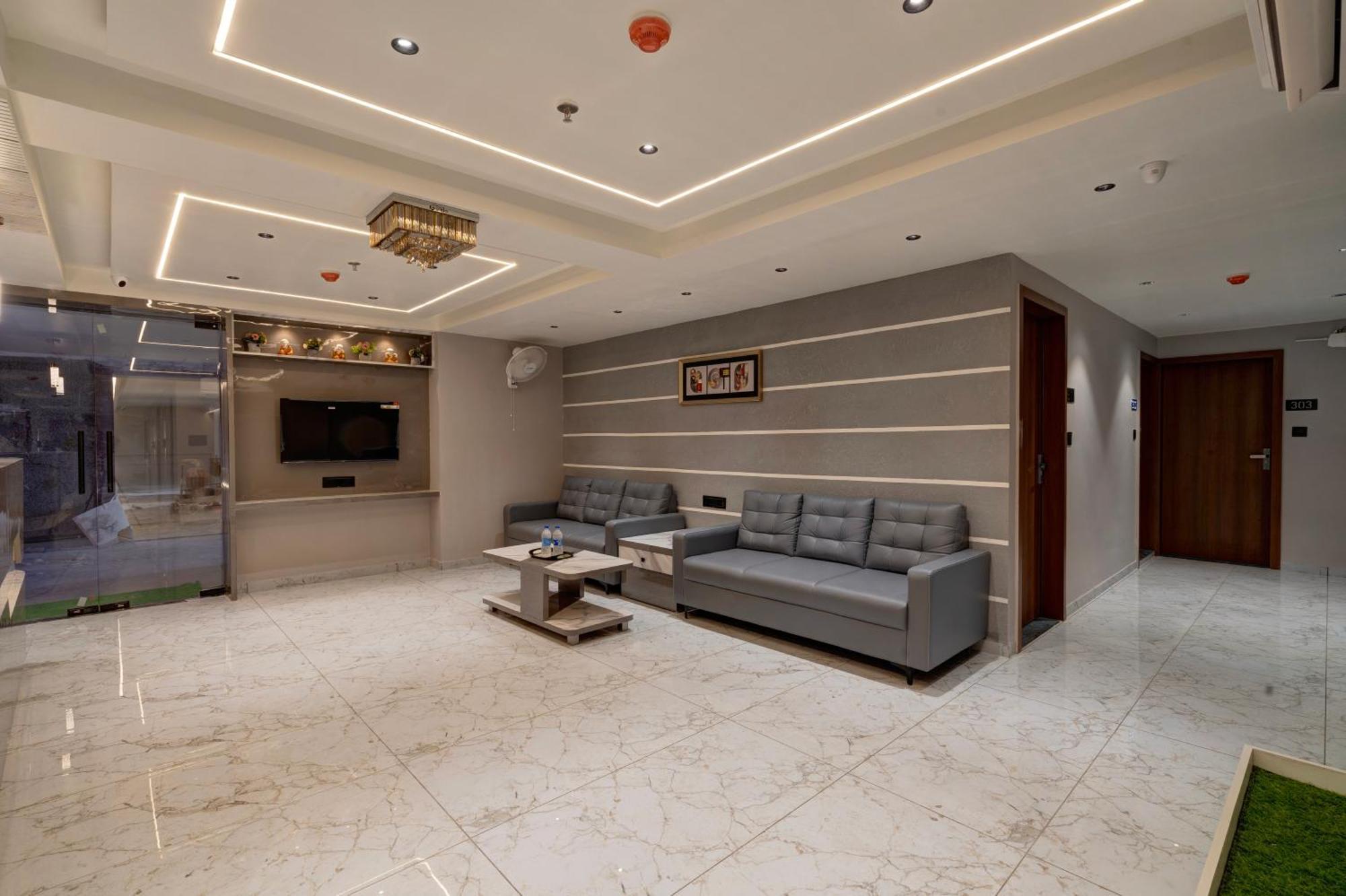 Hotel Shrimad Villa 간디나가르 외부 사진